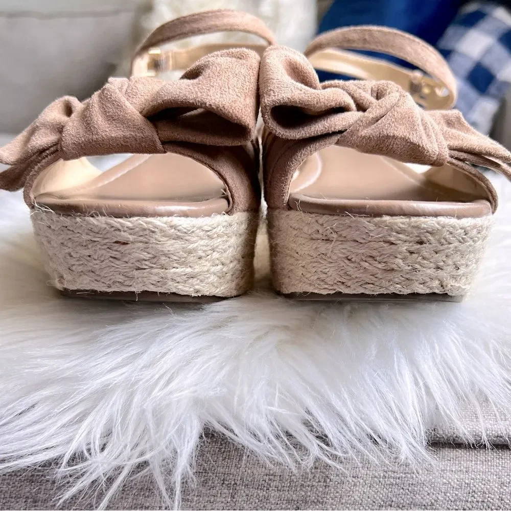 Liz Claiborne bow espadrille wedges